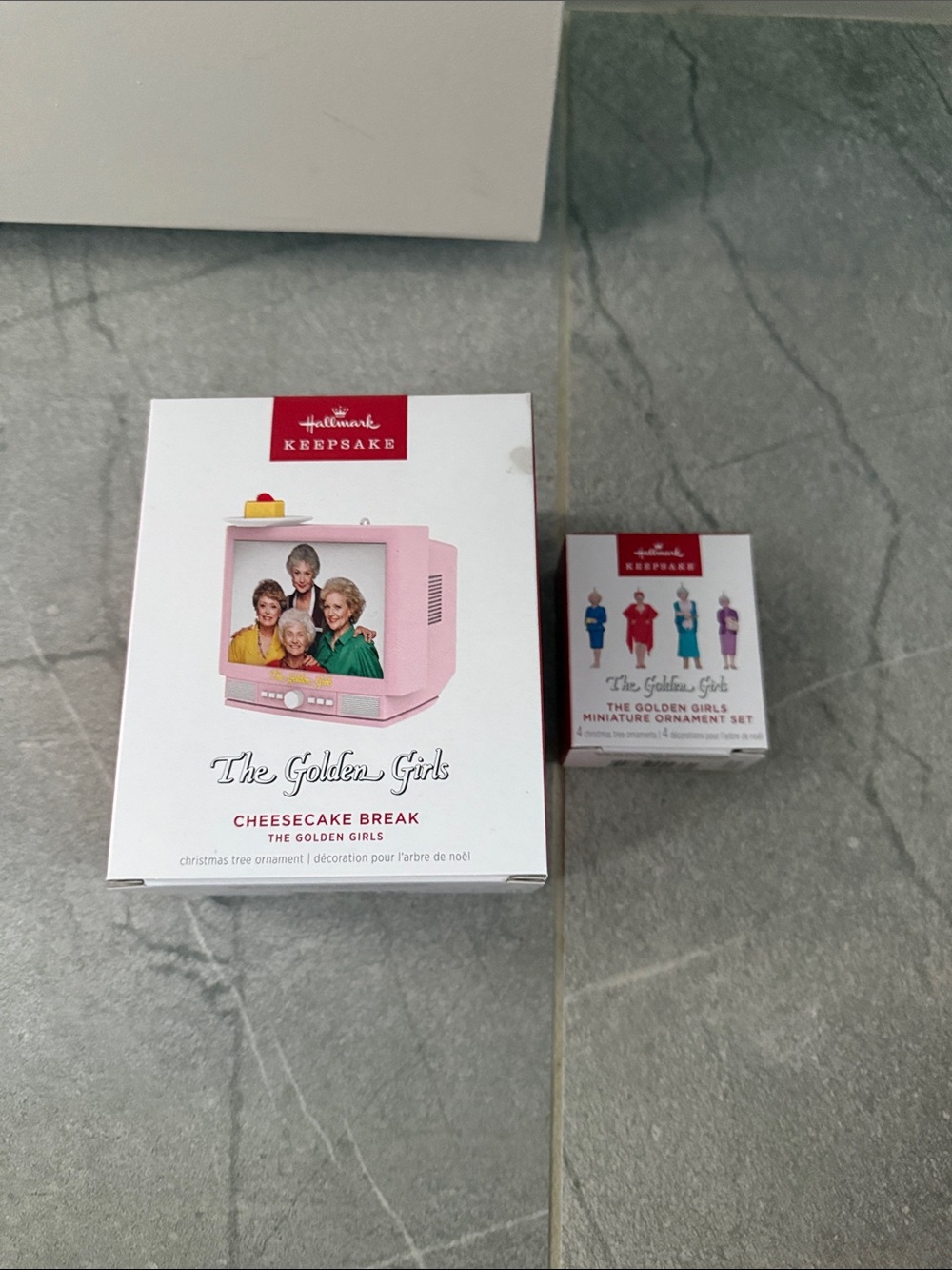Hallmark The Golden Girls Ornament Set - Pink, White, Red, Green, Yellow